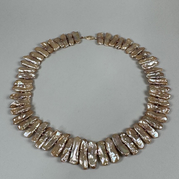 Jewelry - Freshwater biwa pearl necklace with 14k gold clasp